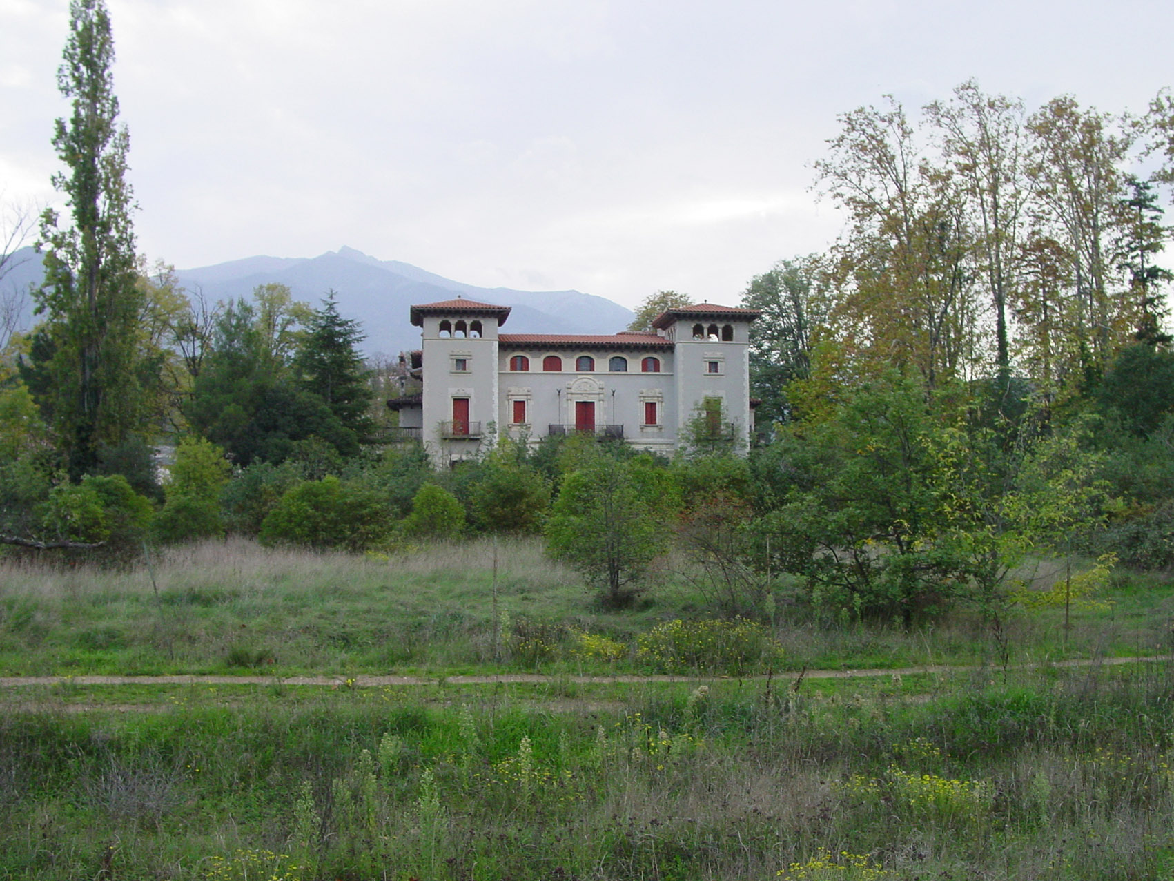 CENTRE PAU CASALS
TRANCHE 1
UCEextension_Prades/photos/02.jpg